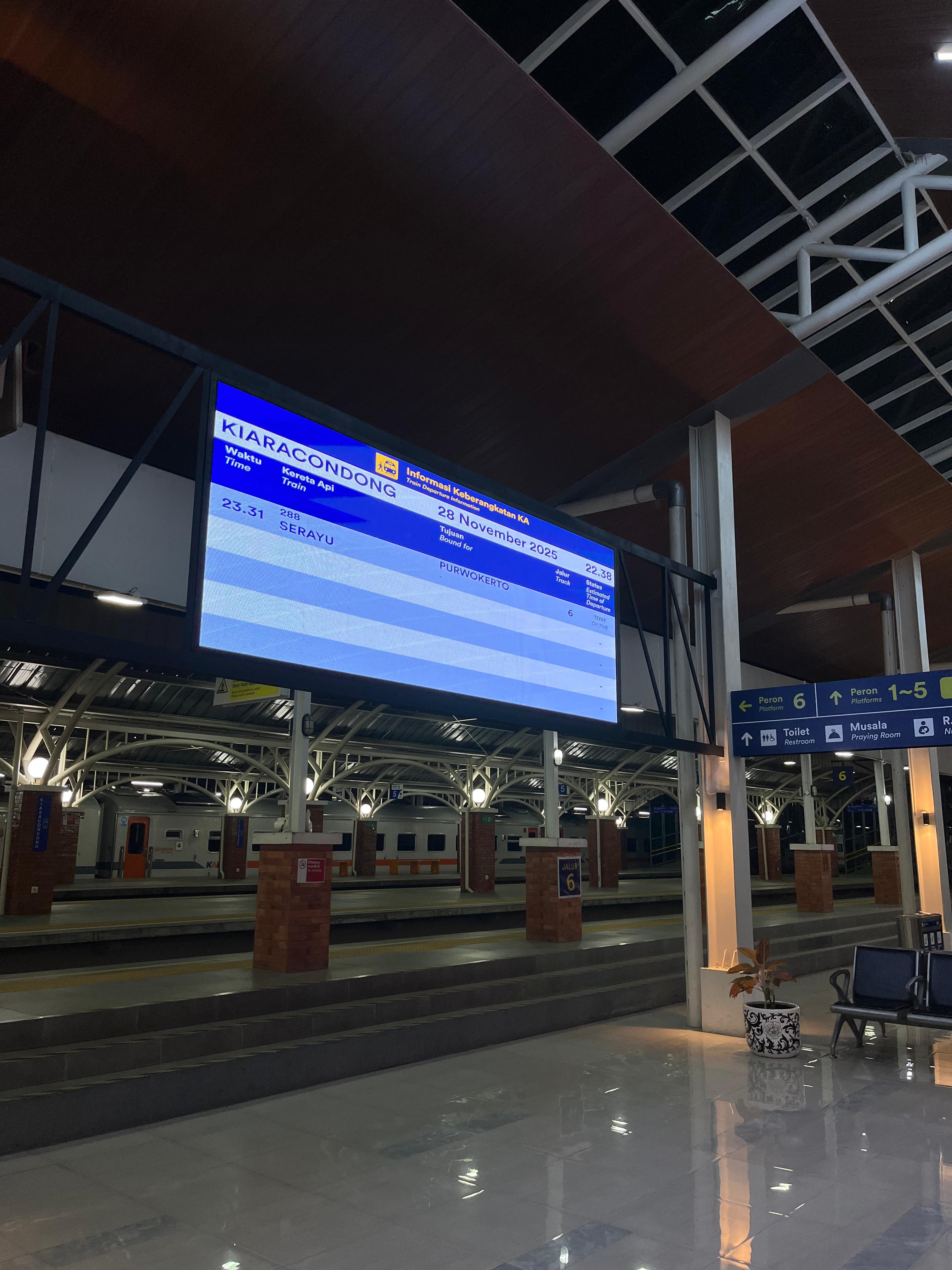 Running Text Outdoor